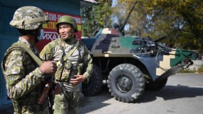 Вооруженные столкновения вспыхнули на границе Киргизии и Таджикистана