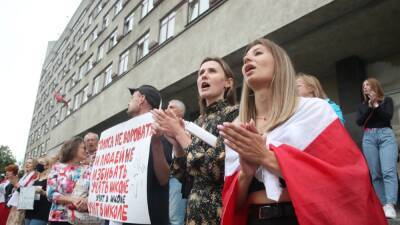 В Минске задержана россиянка, попавшая на обложку "КП" во время протестов
