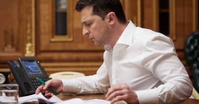 На Украине телефонный разговор Байдена и Зеленского назвали неудачным