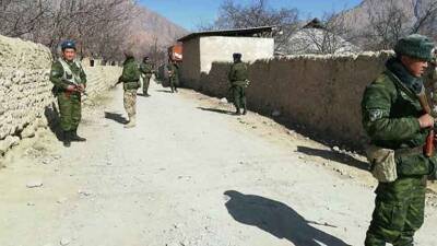 В Средней Азии снова обострение: идет стрелковый бой на границе Киргизии с Таджикистаном (видео) - free-news.su - Киргизия - Таджикистан - район Баткенский