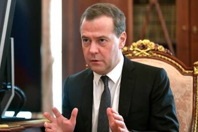 Медведев исключил возможность введения локдауна из-за коронавируса