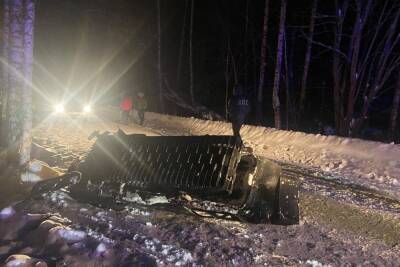 Водитель снегохода насмерть разбился о дерево в Тверской области