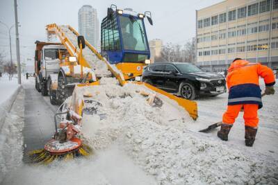 Мэрия Екатеринбурга готовится к сильным снегопадам в начале февраля
