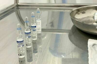 На исследования детской вакцины от COVID-19 выделили 305,5 млн рублей
