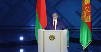 Лукашенко: Мы готовы к диалогу с Западом и поможем ему сохранить лицо