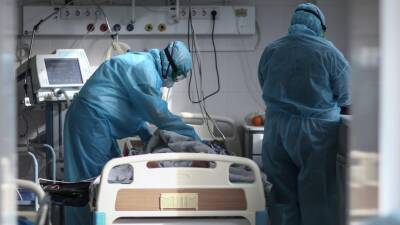 98 040 новых заболевших: в России за сутки госпитализировали 14 046 пациентов с COVID-19