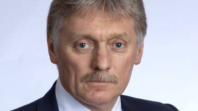 Песков заявил, что в администрации Кремля многие болеют коронавирусом