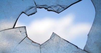 Неизвестные разбили окно в здании генконсульства Украины в Гамбурге