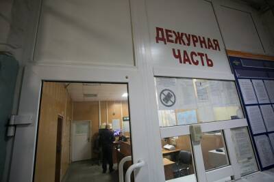 В Петербурге весь отдел по миграции ушел на карантин из-за COVID-19