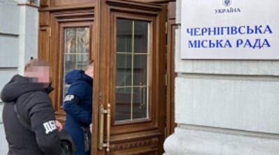 Мэрия, ОГА и ряд предприятий: в ГБР рассказали об обысках в Чернигове