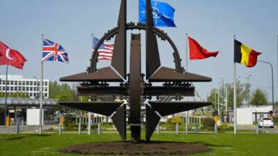 НАТО открыто признала, что никакого вторжения России на Украину не будет