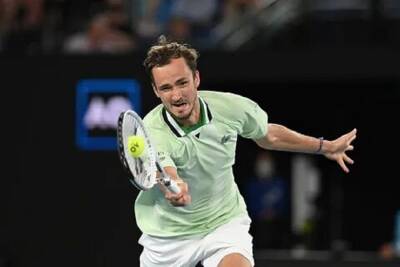 Медведев - об оскорблениях судьи на Australian Open: "Я всё время жалею об этом". ВИДЕО