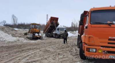 Прокуратура обязала новочебоксарскую администрацию прекратить валить грязный снег в поля