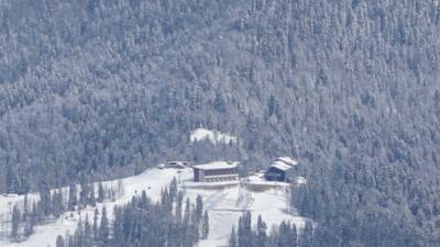 В горах Сочи объявлено экстренное предупреждение из-за снегопада