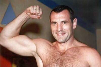 Известный украинский боксер был найден повешенным