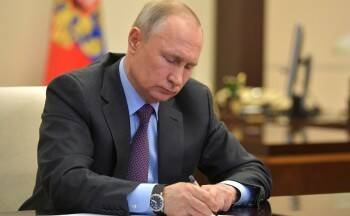 Путин подписал закон о пенсии