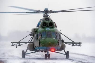 Три человека пострадали при жесткой посадке вертолета Ми-8 в Ульяновской области