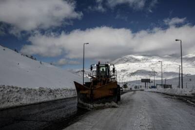 Мощный снегопад обрушился на Ливан