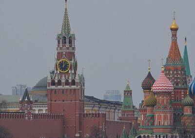 Песков заявил, что кремлевских антиваксеров подвергают остракизму