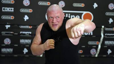 Боец Новоселов заявил об ожидании только победы на «Вечере бокса»