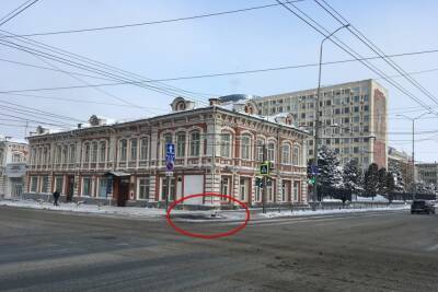 Саратовская мэрия выяснила, куда пропал столб с улицы Московской