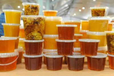 Соляной раствор и мед помогут облегчить боль в горле