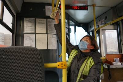 В Тамбове проверили, как дезинфицируют салоны городских автобусов