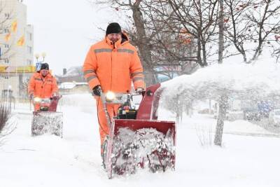 Ночью в Белгороде вывезли 2421 кубометров снега
