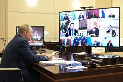 Путин поручил проанализировать законодательство об иноагентах
