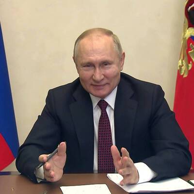 Путин поручил продумать упрощение назначения соцвыплат для россиян, живущих в ДНР и ЛНР