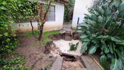Из-за дождя земля обвалилась под домом в Ришон ле-Ционе