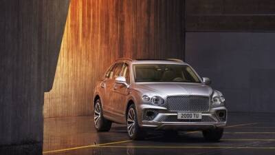 Bentley к 2030 году полностью перейдет на производство электрокаров