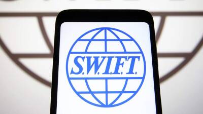 В ФРГ назвали возможное отключение России от SWIFT страшной ошибкой
