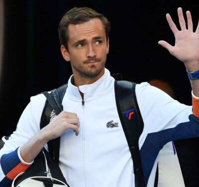 Российские болельщики поддержали теннисиста Медведева после штрафа на Australian Open