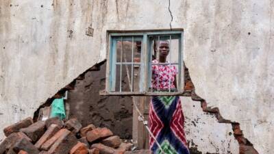 Фото дня: Тропический шторм «Ана» разрушил тысячи домов в странах Африки