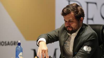 Магнус Карлсен - Фабиано Каруан - Даниил Дубов - Карлсен досрочно выиграл шахматный супертурнир в Вейк-ан-Зее - russian.rt.com - Норвегия - Россия - Голландия