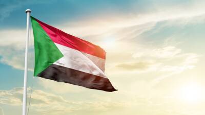 Абдель Фаттах Аль-Бурхан - Абдалла Хамдук - Премьер-министр Судана на фоне политического кризиса объявил об отставке - mir24.tv - Судан