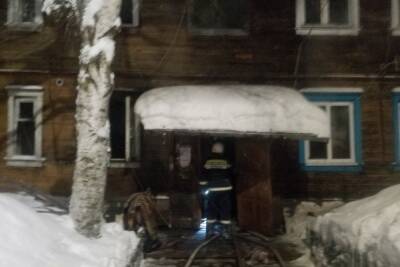 На окраине Архангельска в результате пожара погибли два человека
