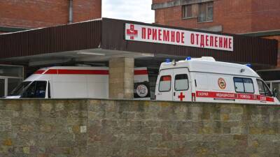 В Омске девять детей попали в больницу с подозрением на отравление парами хлора