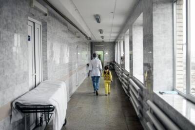 Прокуратура проводит проверку по факту госпитализации детей с подозрением на отравление парами хлора в Омске