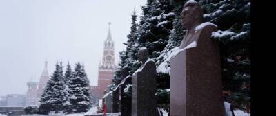 Вице-спикер Госдумы Чернышов: Необходимо перенести захоронения лидеров СССР с Красной площади