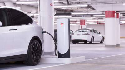 Корпорация Tesla установила новый рекорд по поставкам электромобилей