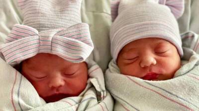 Женщина в США родила близнецов с разницей в 15 минут, но у них разные годы рождения