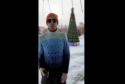 31-летний пожарный рэпом поздравил жителей Новомичуринска с Новым годом