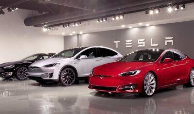 Tesla продала рекордное число электрокаров за 2021 год