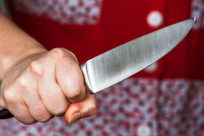 Экс-участницу шоу «Пацанки» подозревают в нападении с ножом на собственную мать