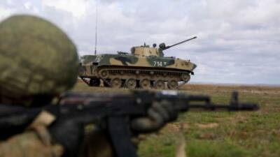 Российские военные проведут на юге страны более трех тысяч учений