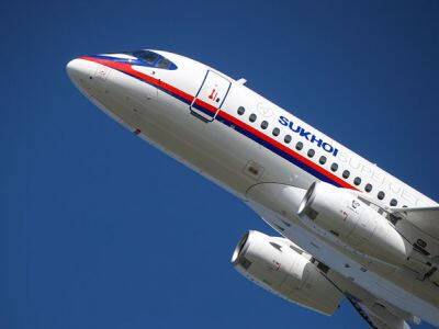 Летевший из Москвы в Челябинск самолет экстренно вернулся в Шереметьево