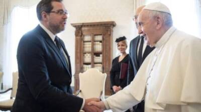 Российские дипломаты хотят сорвать визит Папы Франциска в Украину – посол