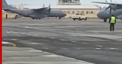 Казахстанские СМИ сообщают о переброске самолетов военного типа в Актау